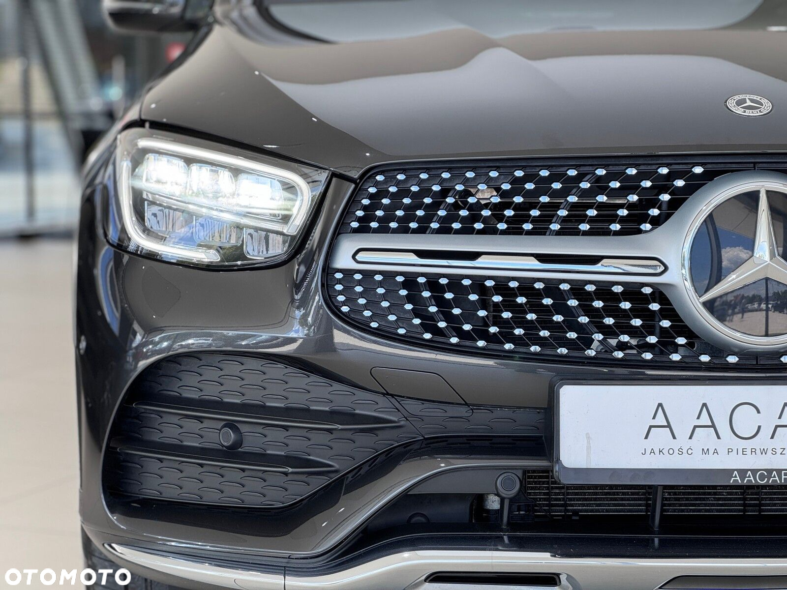 Mercedes-Benz GLC - 40
