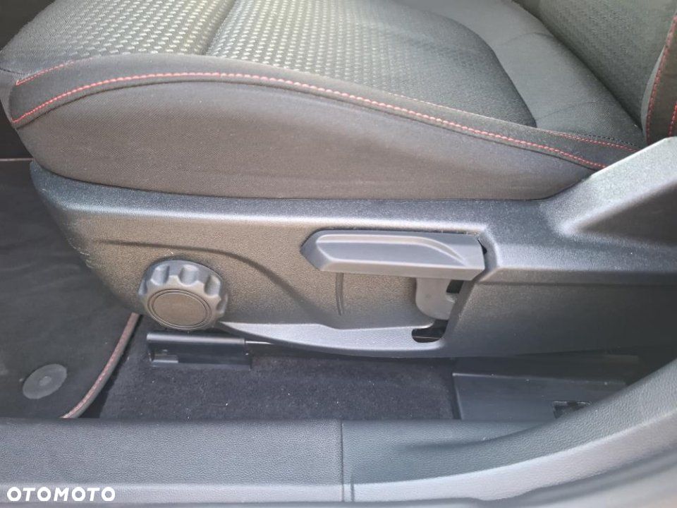 Ford Focus - 12
