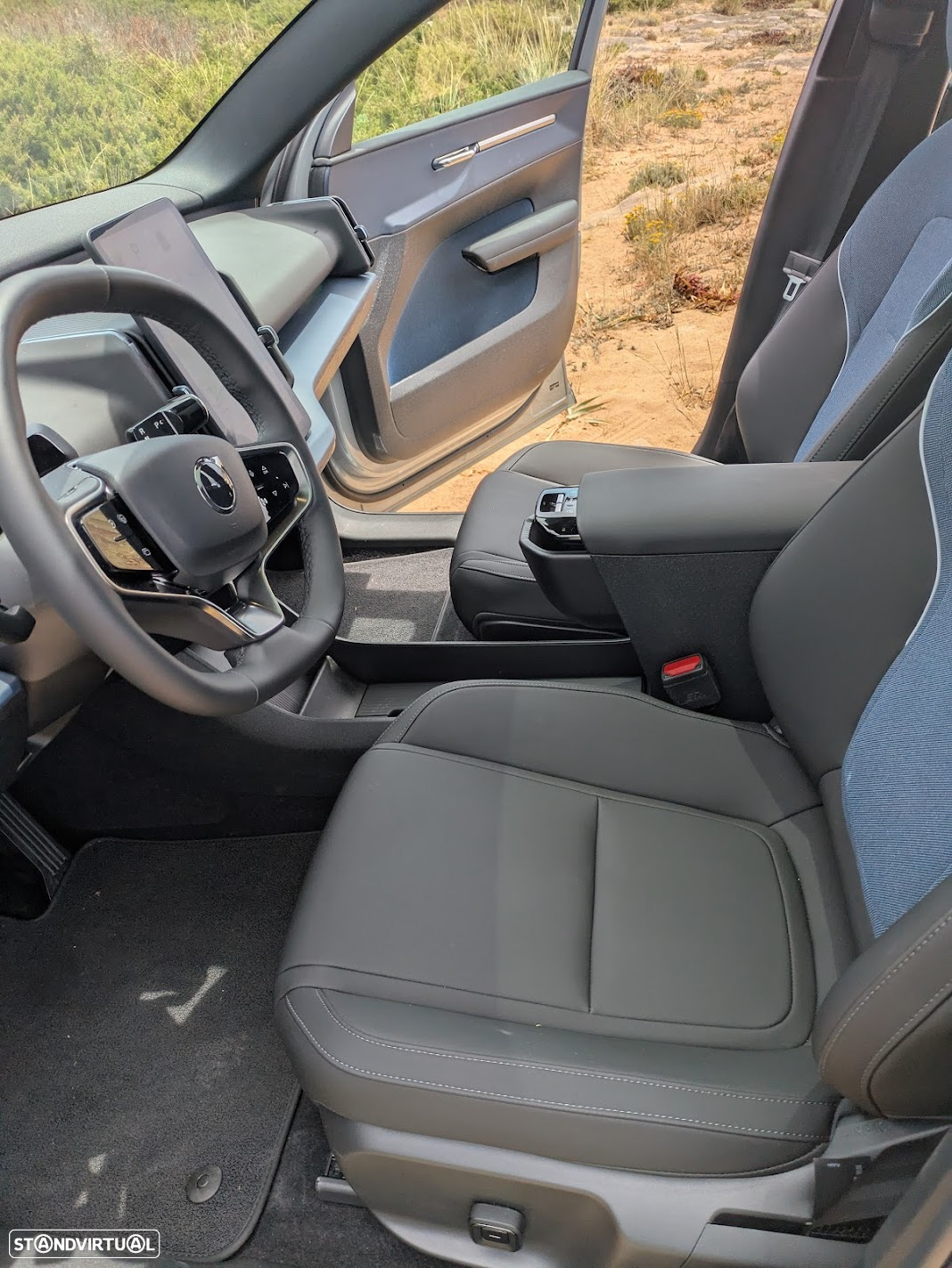 Volvo EX30 Twin Motor Performance AWD Ultra - 13