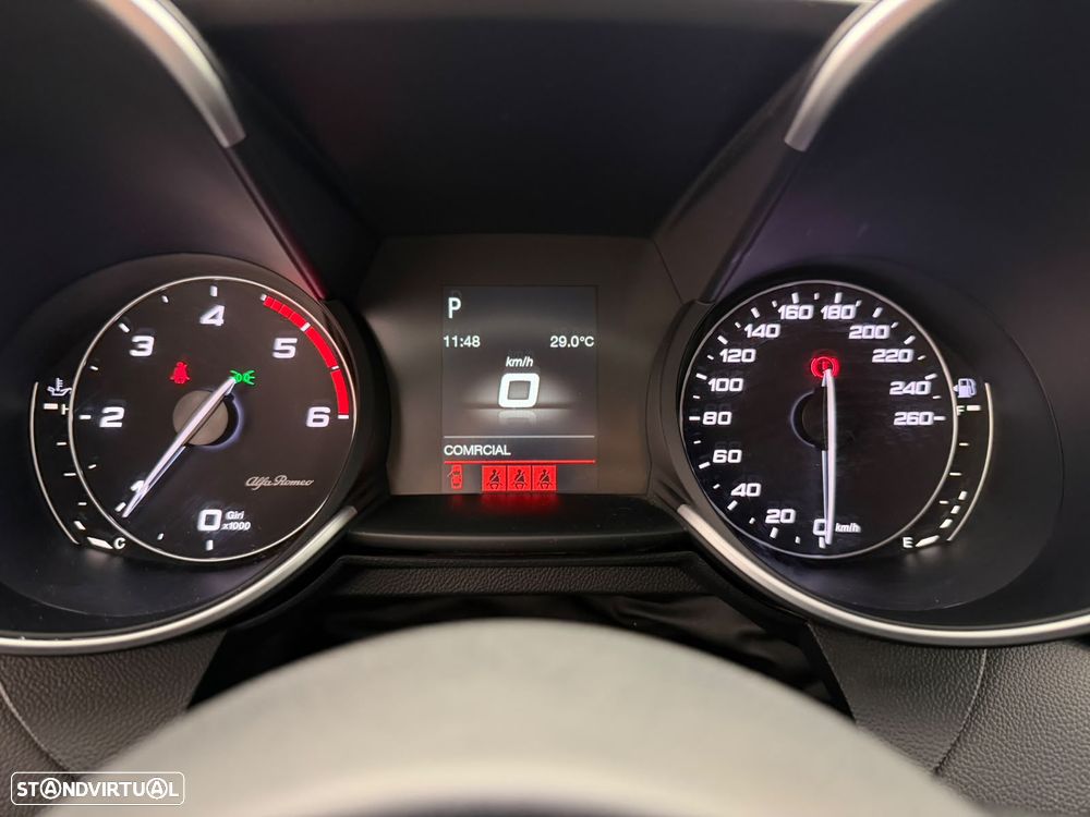 Alfa Romeo Giulia 2.2 D Super AT8 - 13