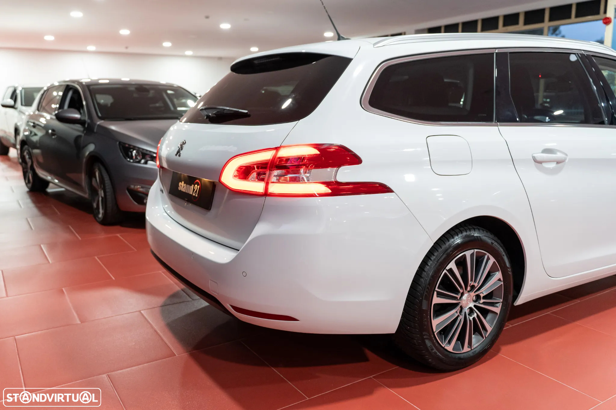 Peugeot 308 SW 1.5 BlueHDi Allure Pack EAT8 - 6