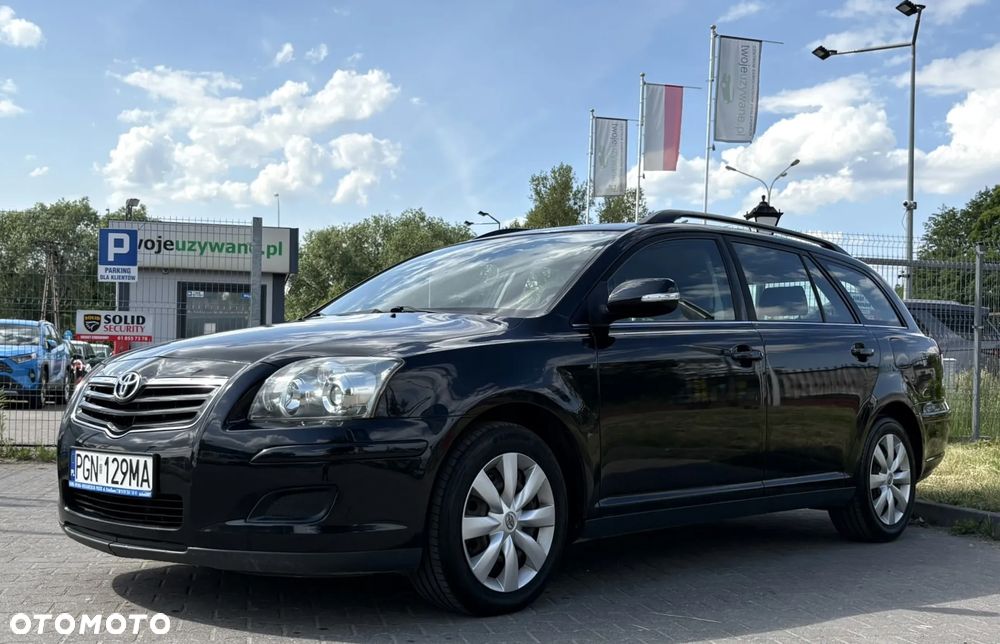 Toyota Avensis 2.0 D-4D - 1