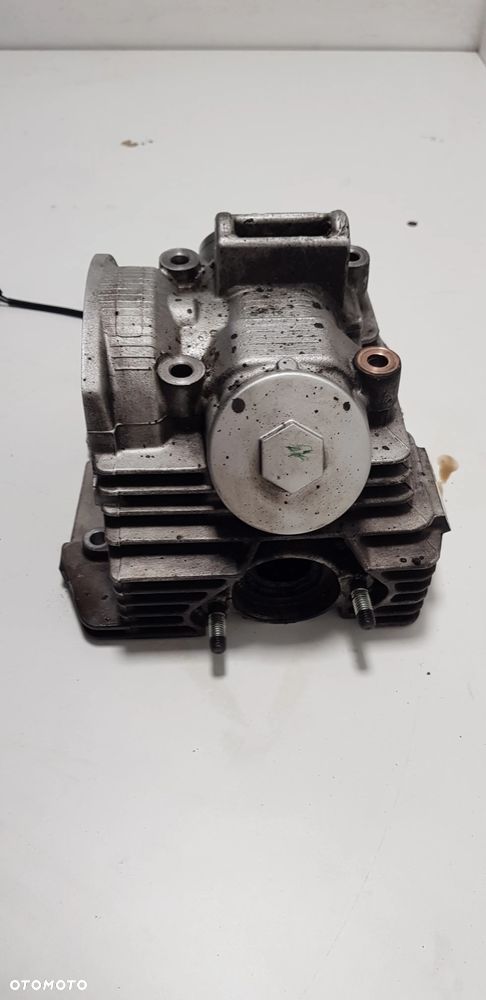 Yamaha YBR 250 - Głowica Pokrywa Zaworów - 2