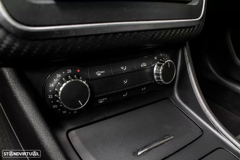 Mercedes-Benz A 180 d AMG Line Aut. - 17