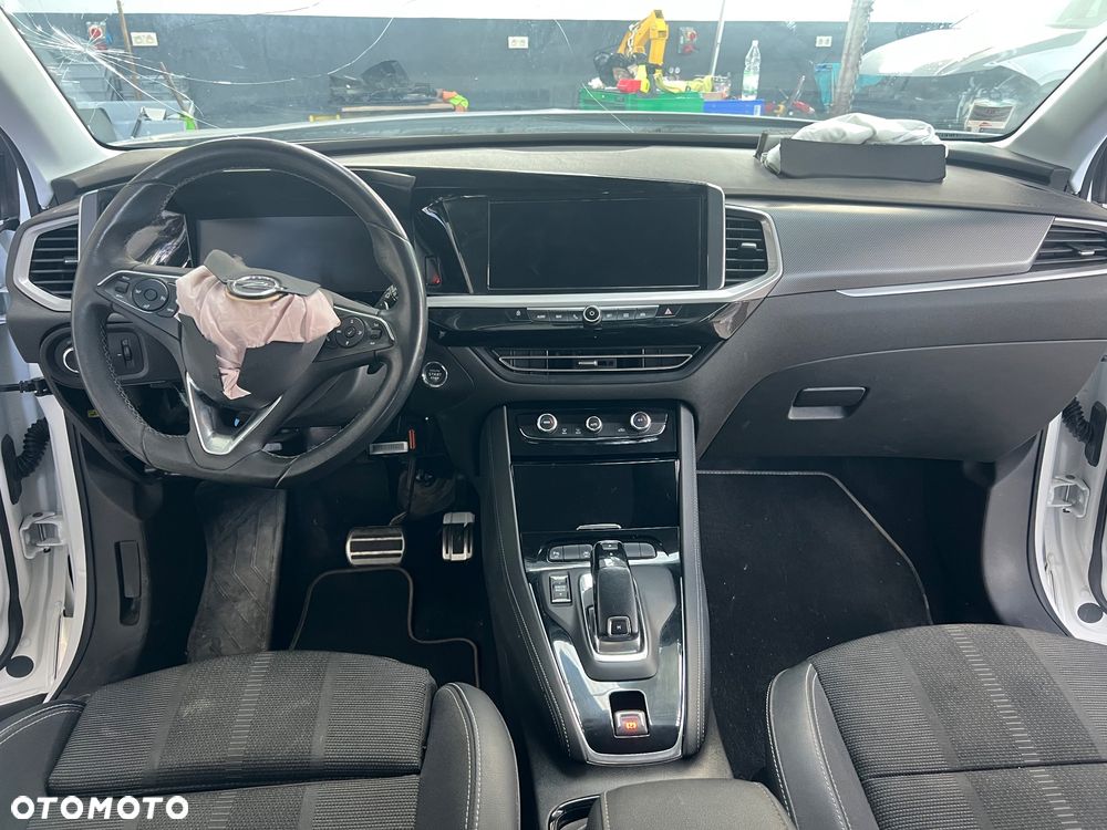 Opel Grandland X - 17