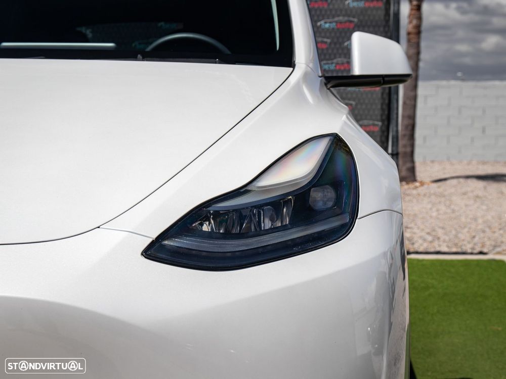 Tesla Model Y Performance Tração Integral - 16