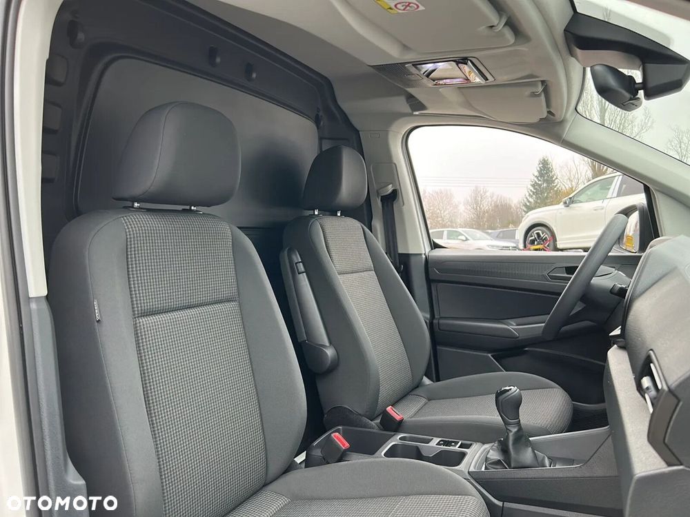 Volkswagen Caddy 1,5 l TSI 116 KM manualna - 14