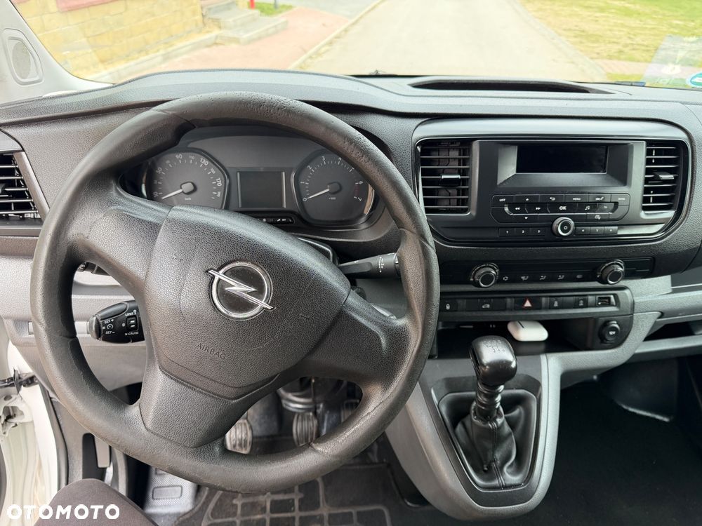 Opel Vivaro - 32