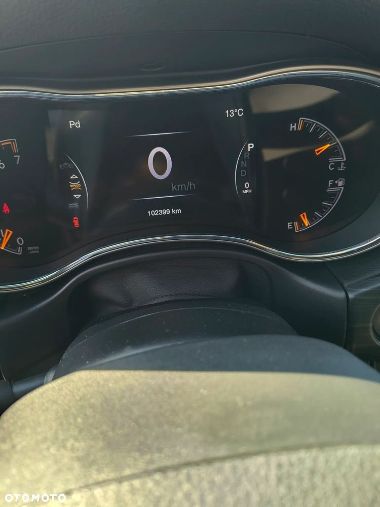 Jeep Grand Cherokee - 13