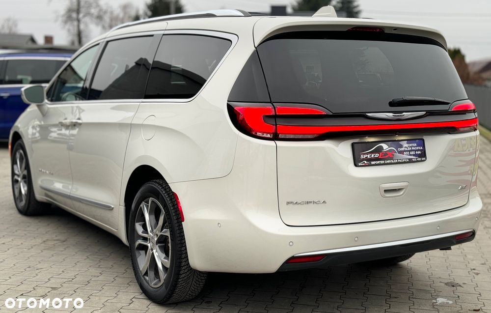 Chrysler Pacifica - 9