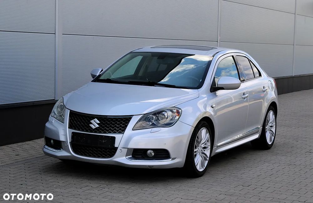Suzuki Kizashi - 3