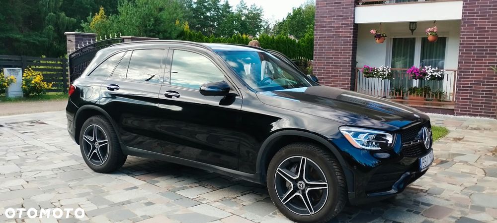 Mercedes-Benz GLC 300 4Matic 9G-TRONIC Edition AMG Line - 9
