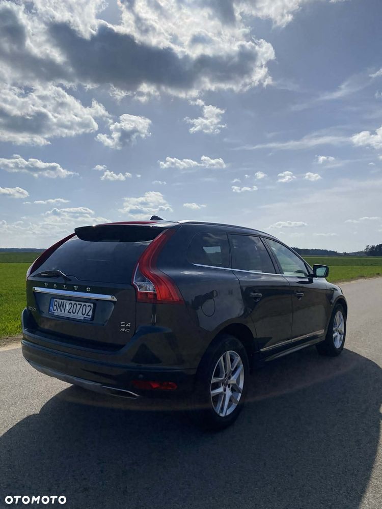Volvo XC 60 D4 AWD Summum - 4
