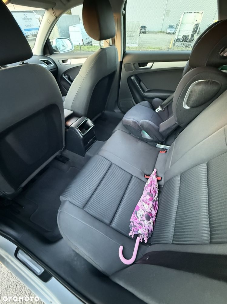 Audi A4 Avant 2.0 TDI - 8