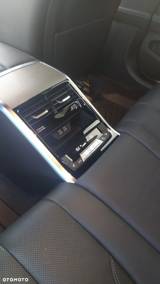 BMW Seria 8 - 8