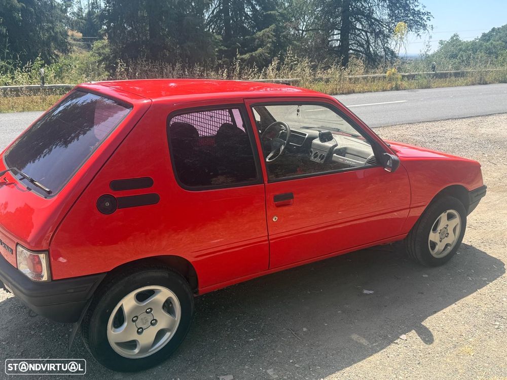 Peugeot 205 - 2