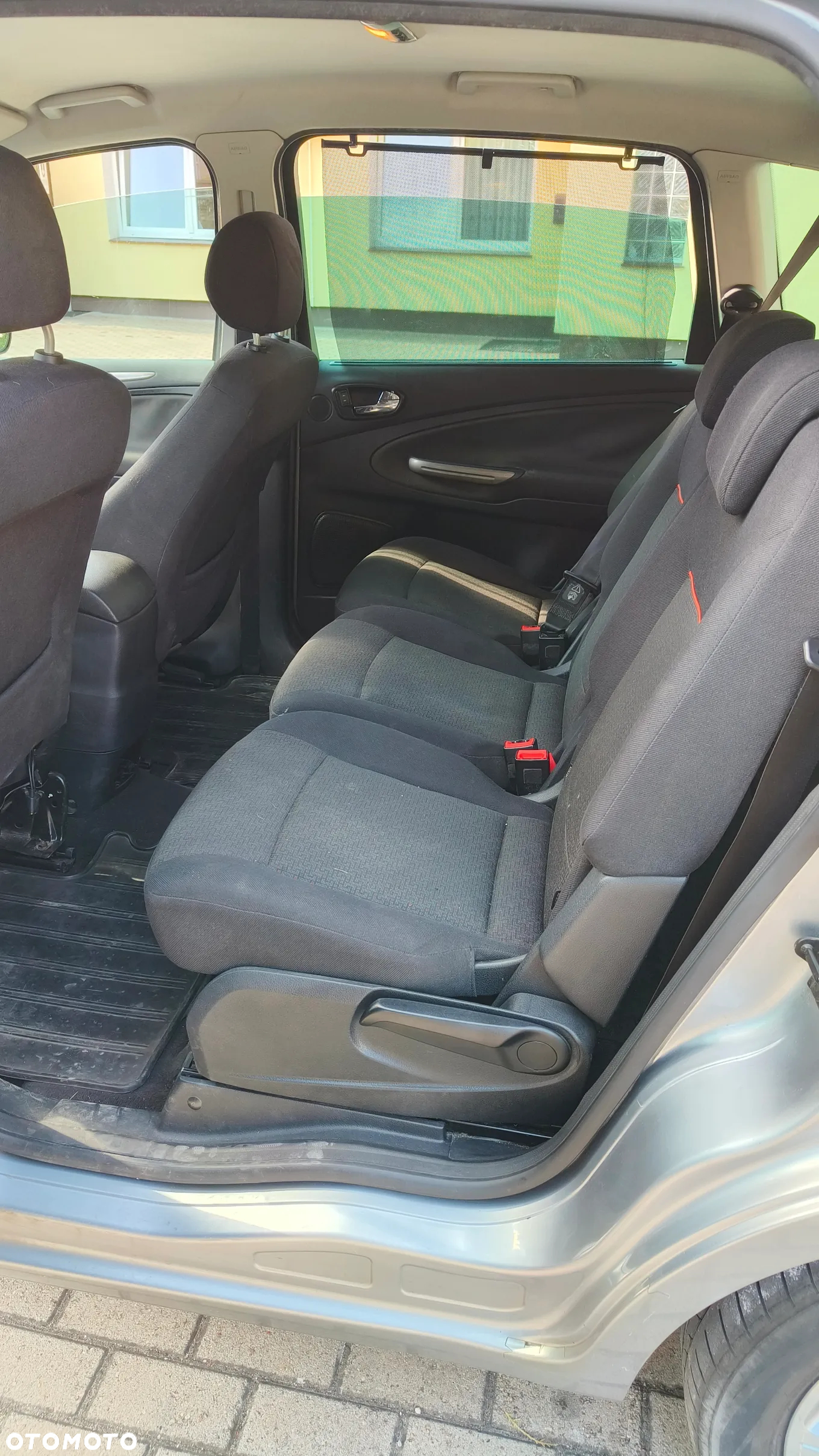 Ford S-Max - 14