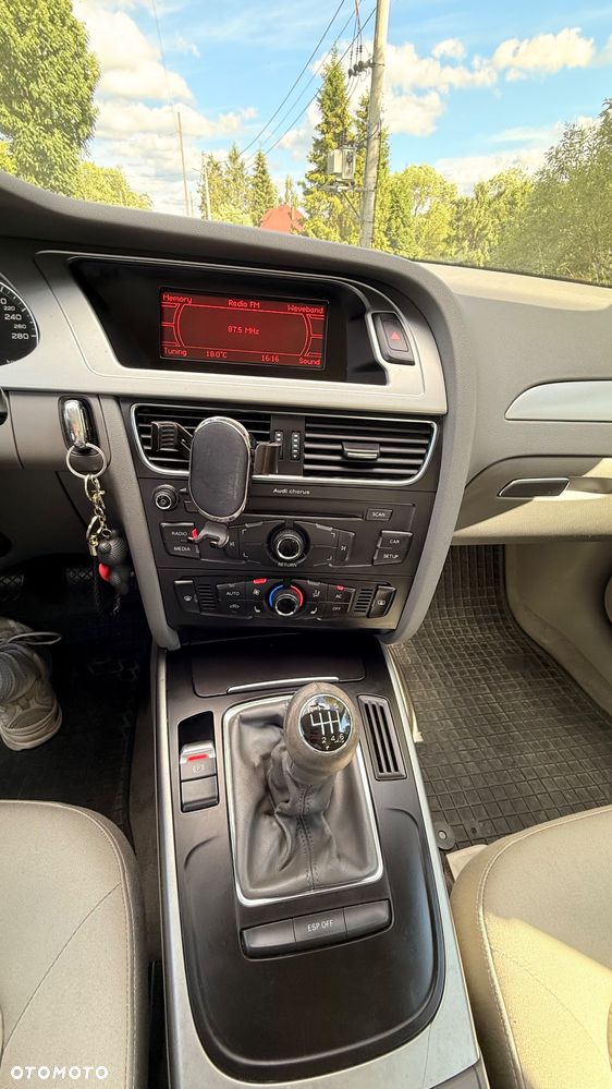 Audi A4 Limousine - 13