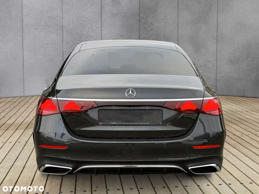 Mercedes-Benz Klasa E 220 d mHEV 4-Matic AMG 9G-Tronic - 6