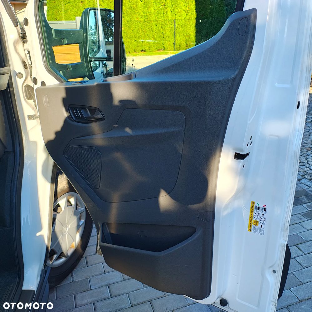 Ford Transit - 13