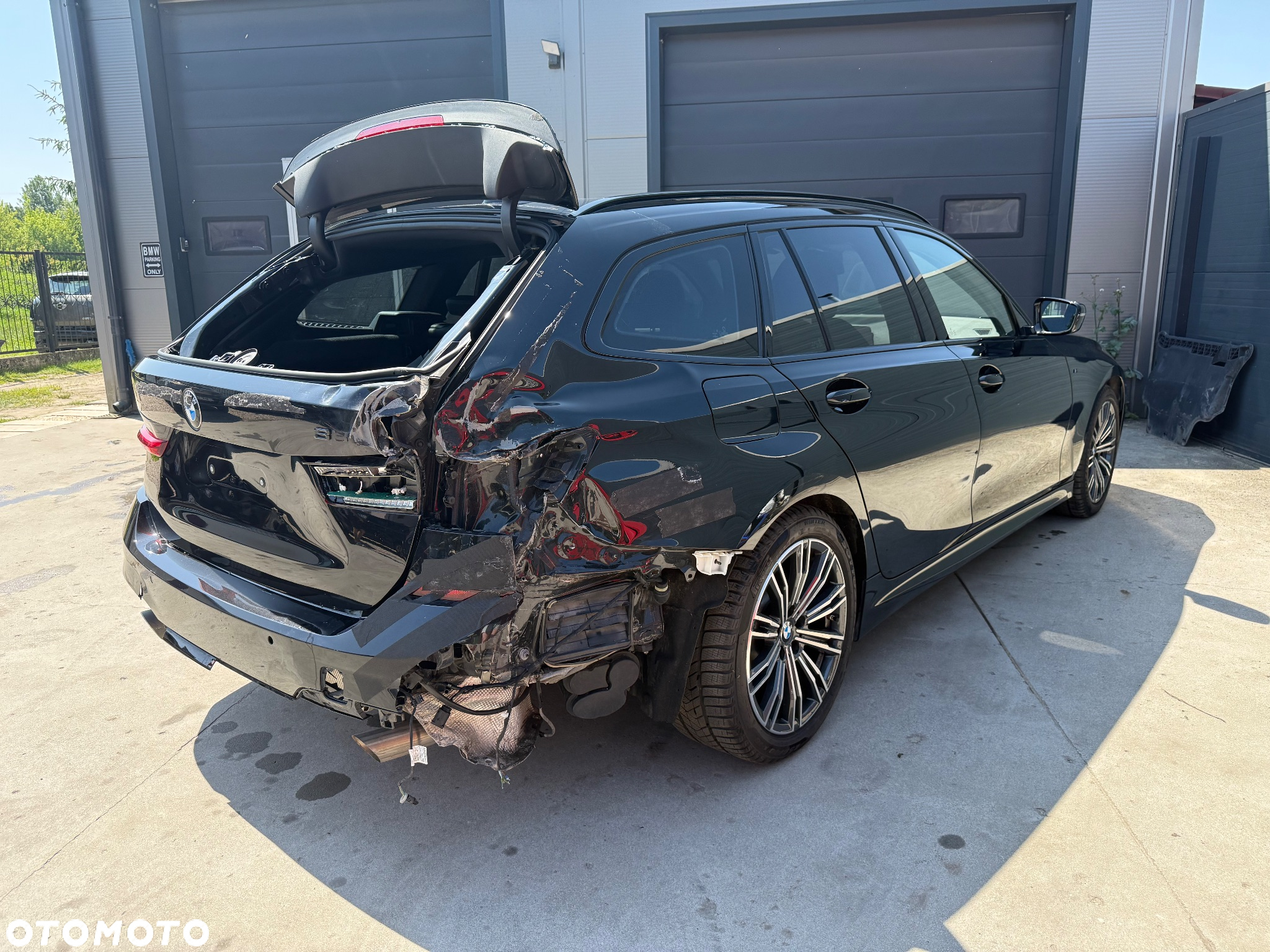 BMW Seria 3 330i M Sport sport - 21