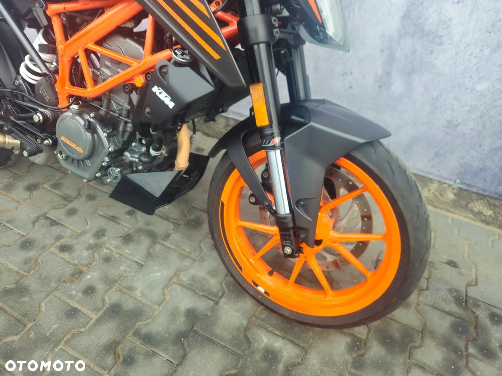 KTM Duke - 22