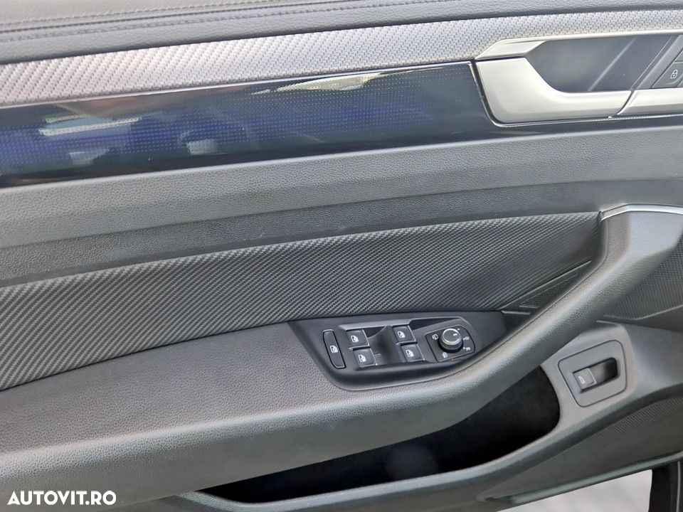 Volkswagen ARTEON 2.0 TSI OPF 4Motion DSG R - 17