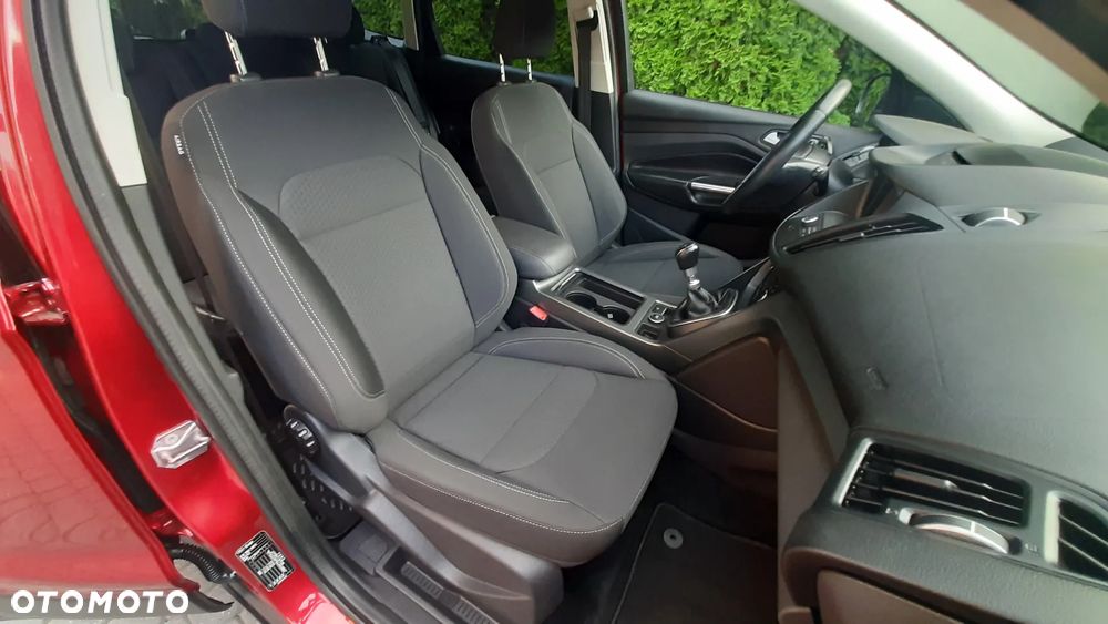 Ford Kuga 2.0 TDCi 4x2 Titanium - 34