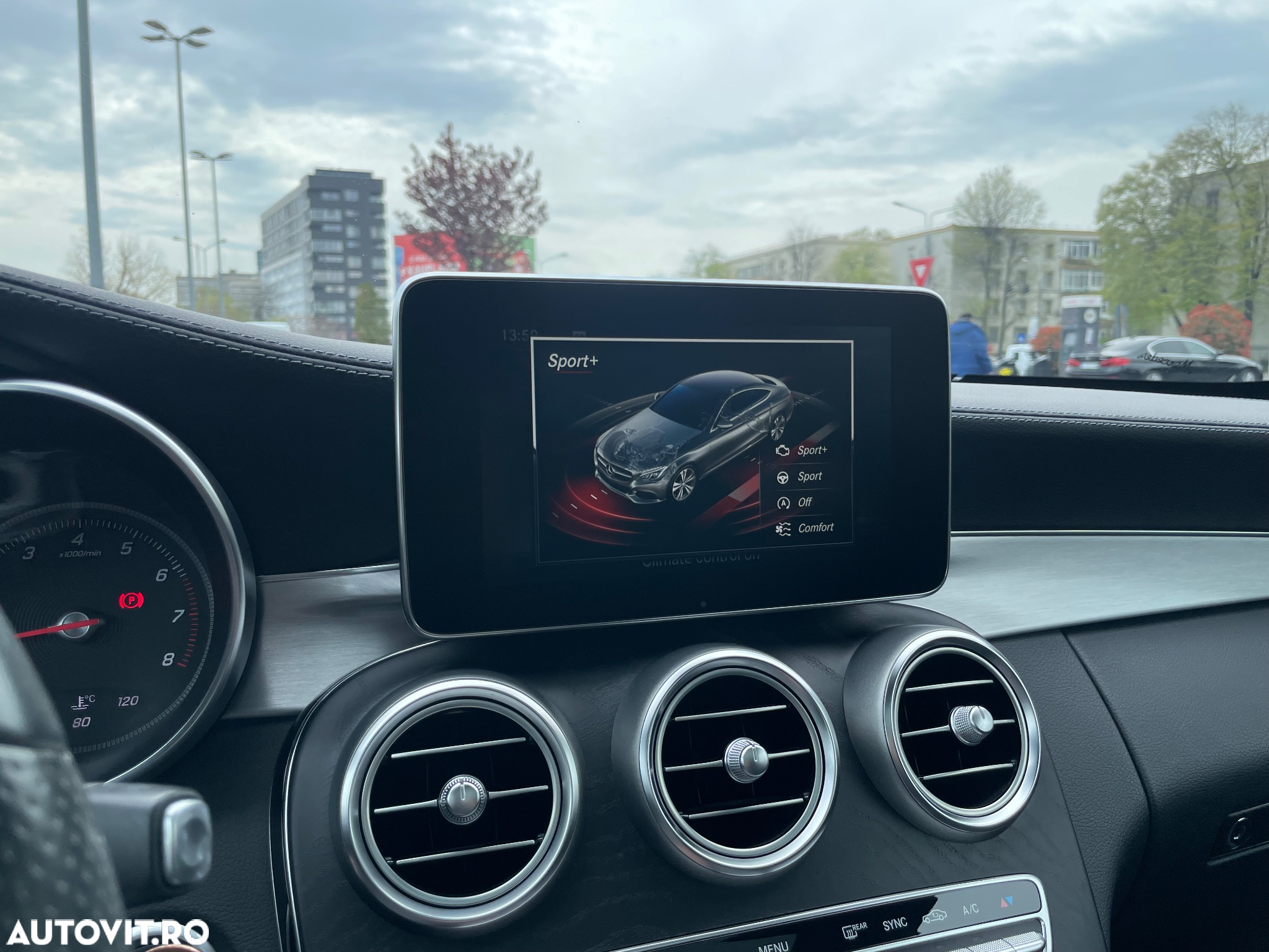 Mercedes-Benz C 200 Coupe 4Matic 9G-TRONIC AMG Line - 15