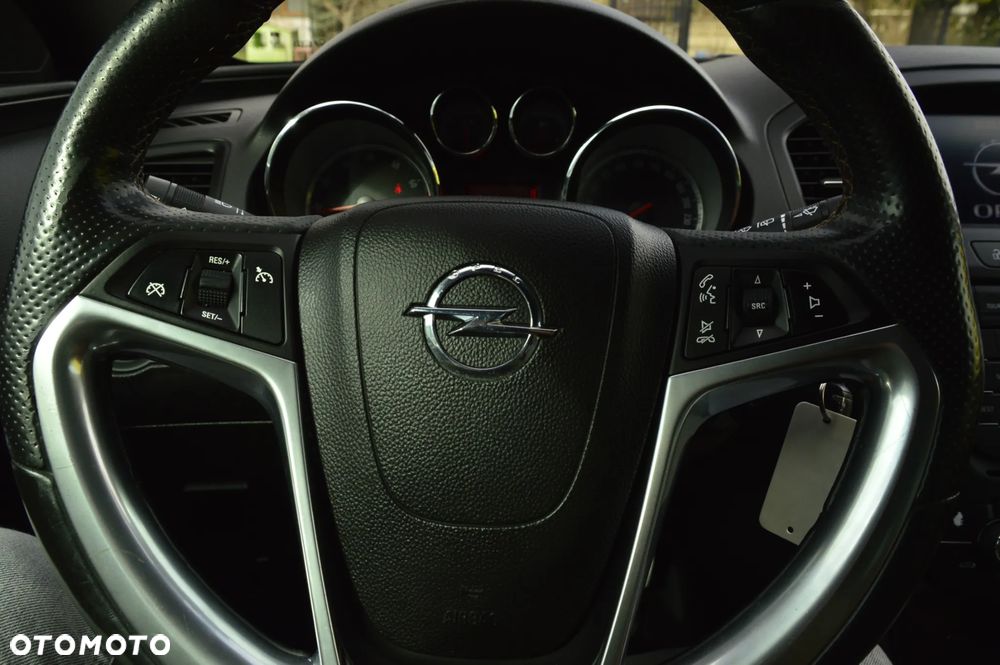 Opel Insignia 2.0 Turbo 4x4 Automatik Design Edition - 23