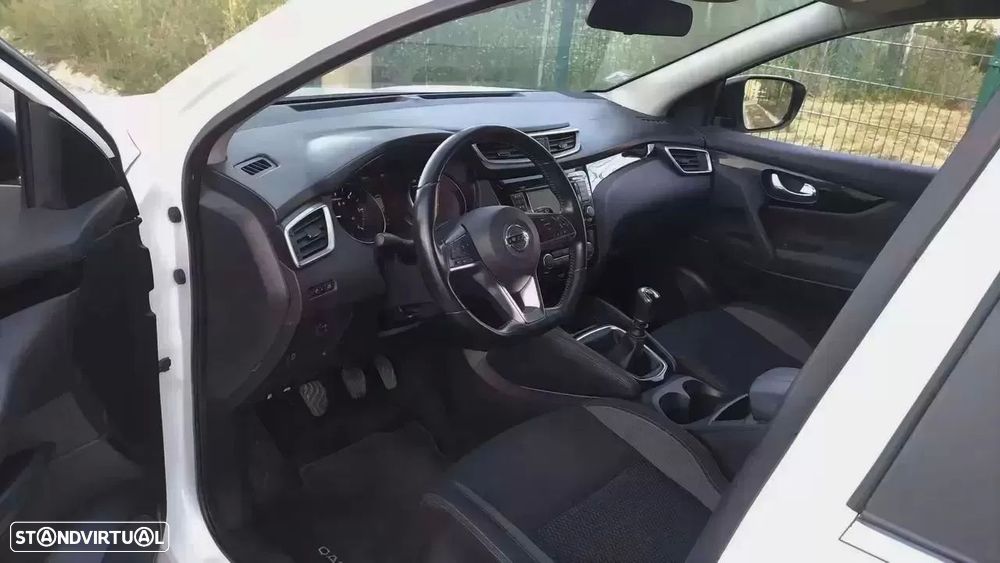 Nissan Qashqai 1.5 dCi Tekna Premium - 4