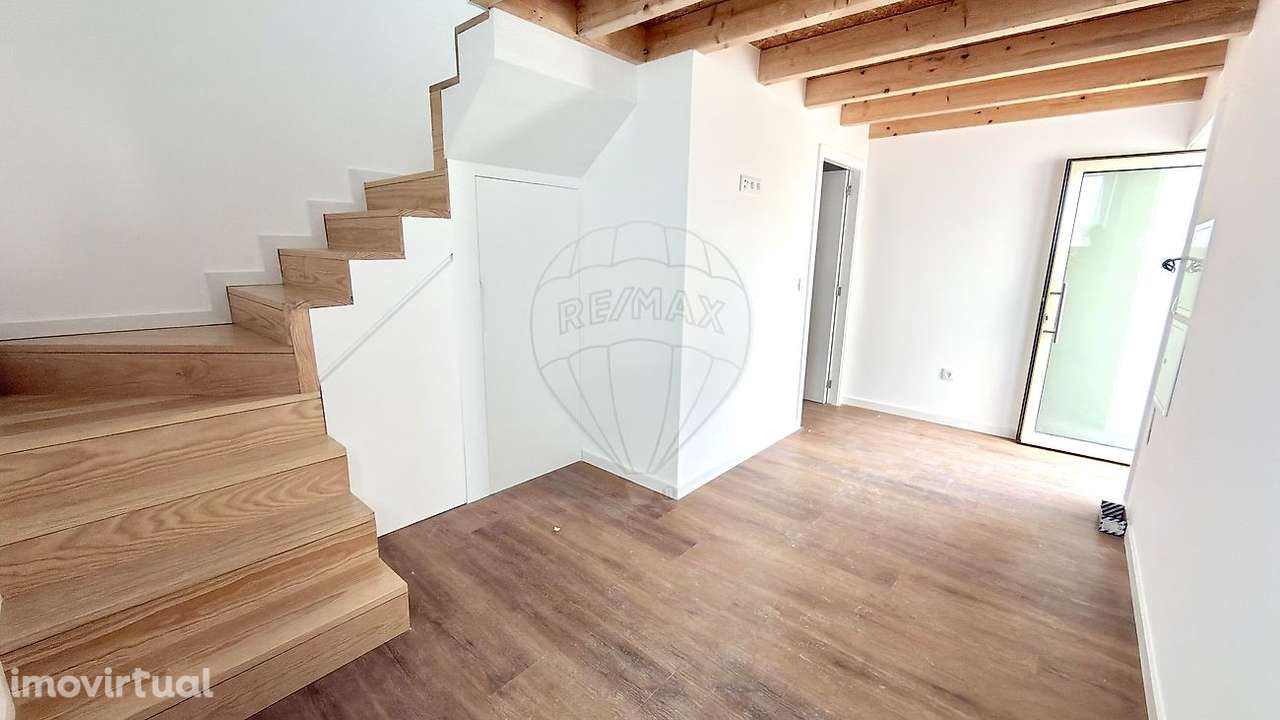 Moradia T1 para venda - Grande imagem: 2/15