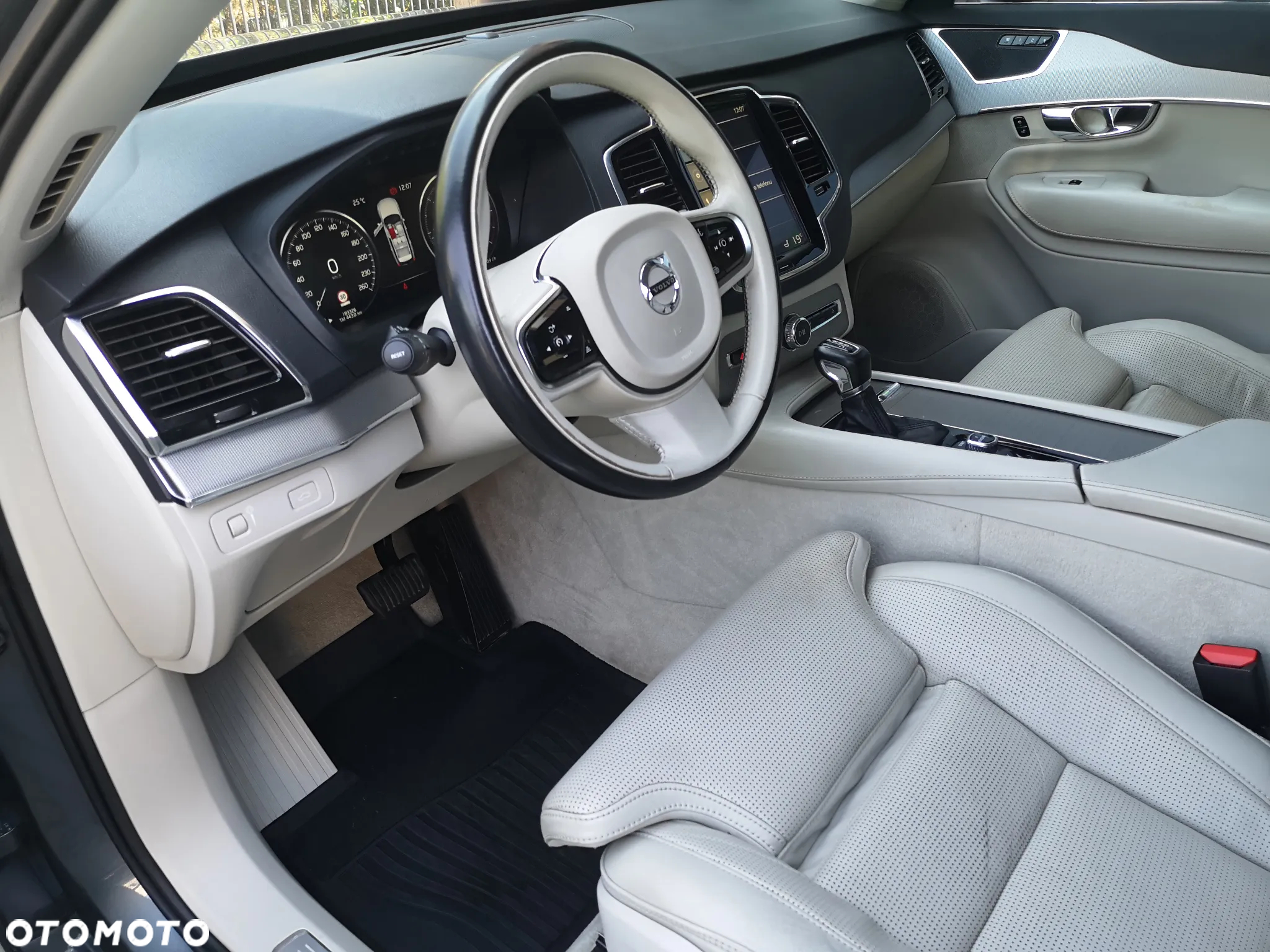 Volvo XC 90 D5 AWD Inscription - 10