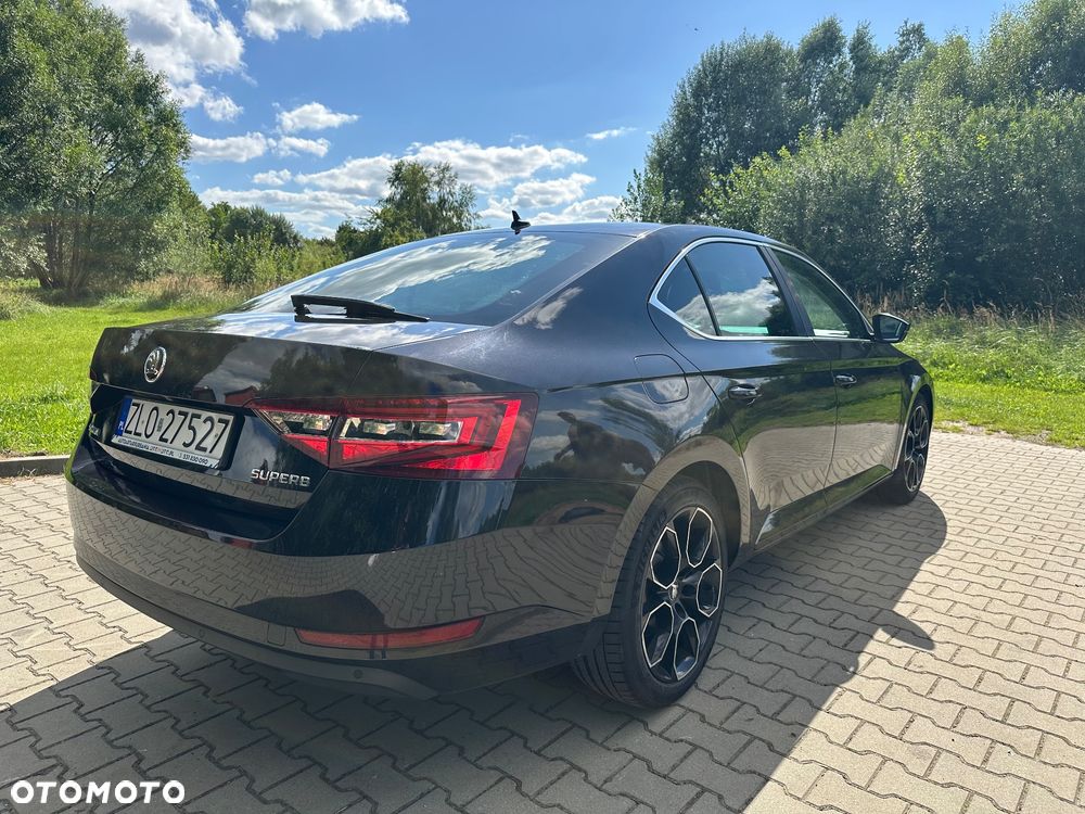 Skoda Superb ver-2-0-tdi-ambition-dsg - 2