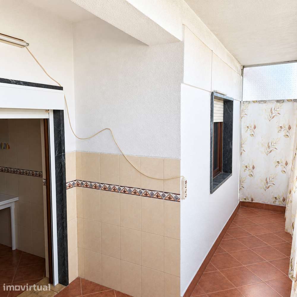 Apartamento T3 com 2 casas de banho em VRSA - Grande imagem: 5/13