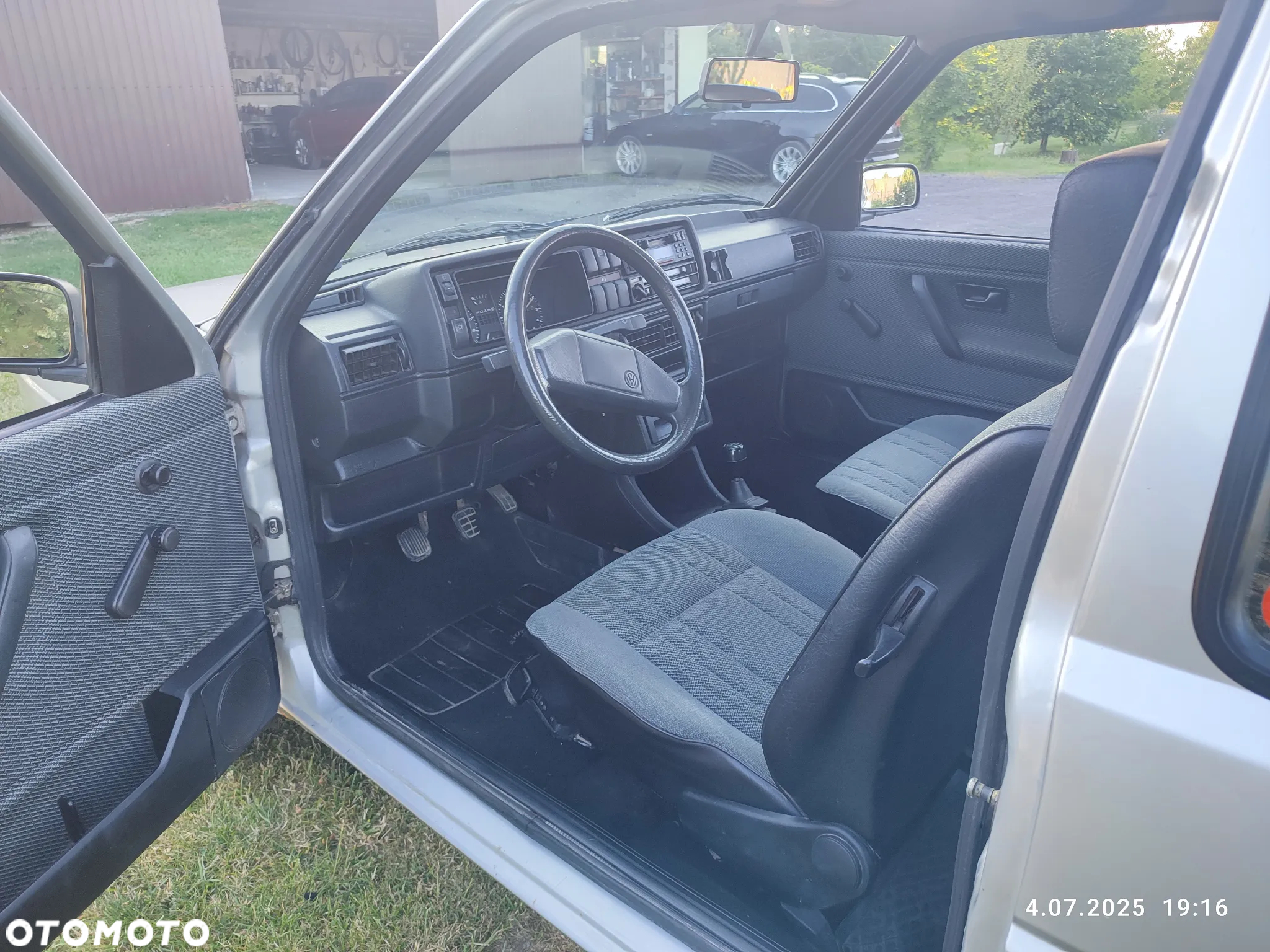 Volkswagen Golf 1.3 - 14