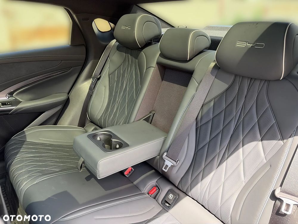 BYD Seal - 10