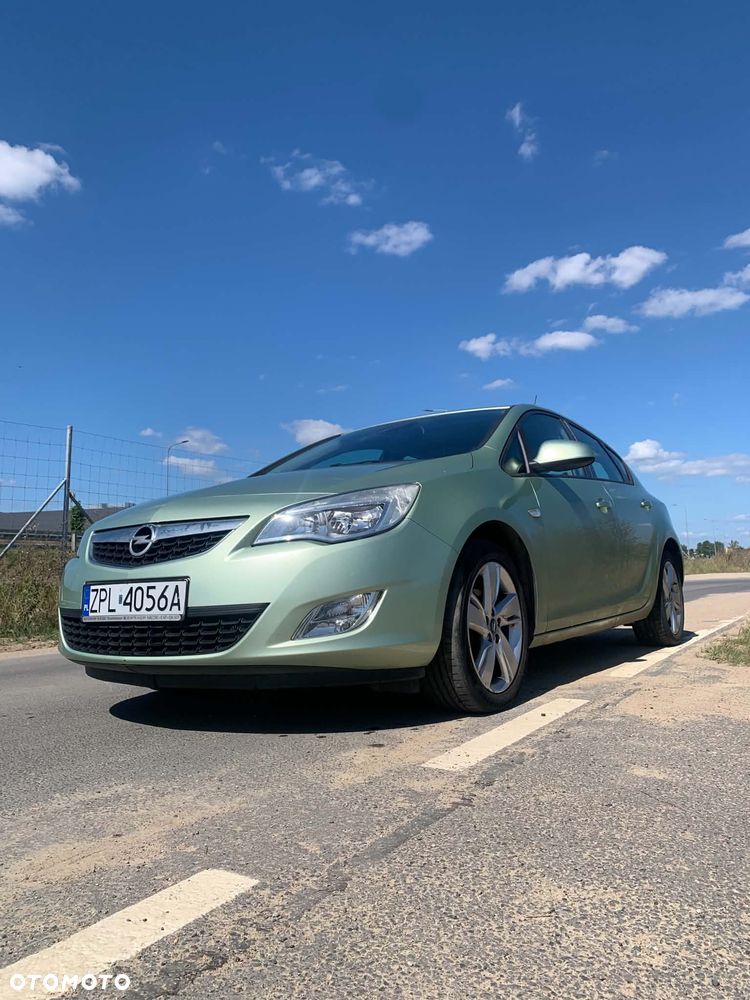 Opel Astra 1.4 T Cosmo EU6 - 2