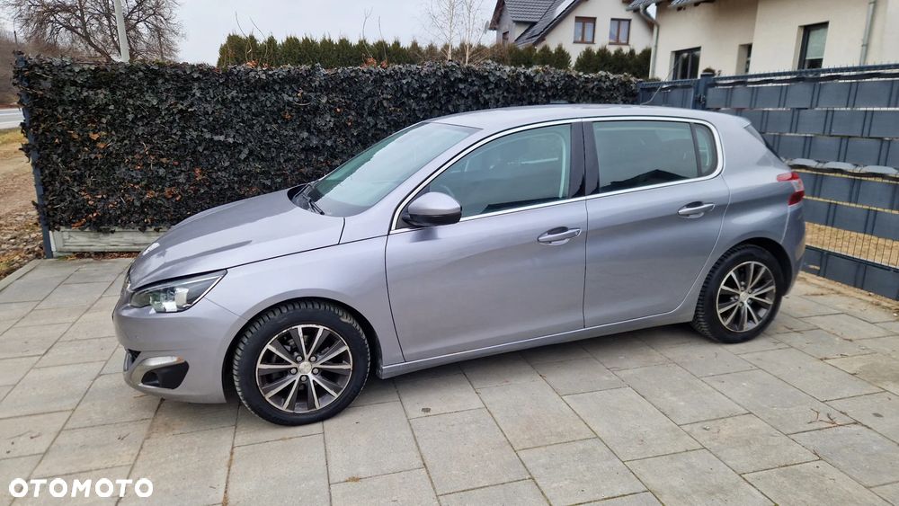 Peugeot 308 1.2 PureTech Allure S&S - 24
