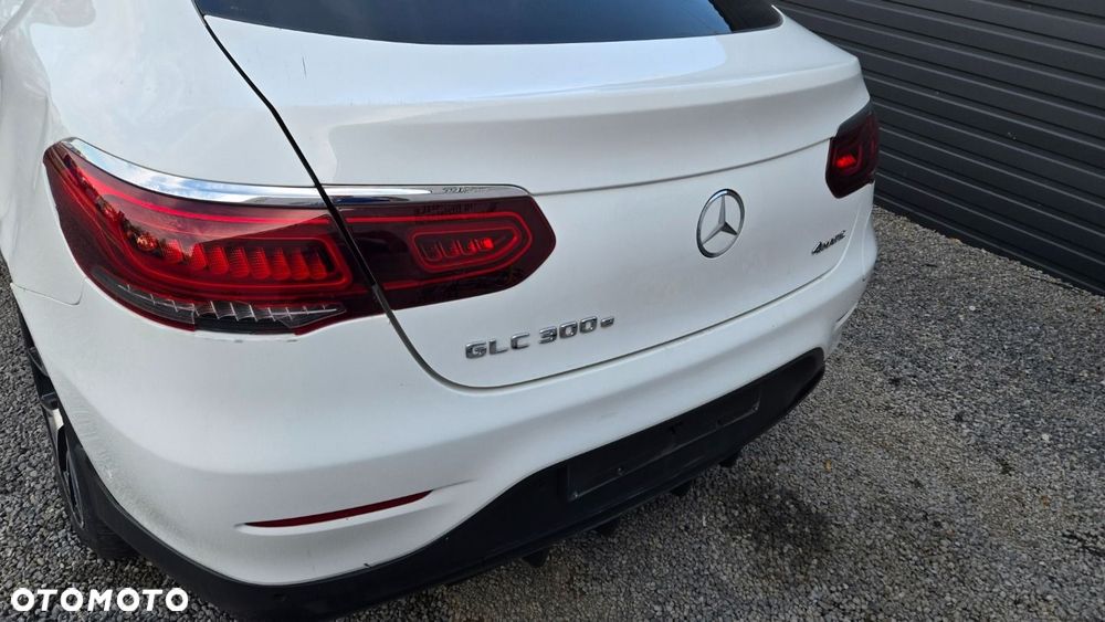 Mercedes-Benz GLC - 31