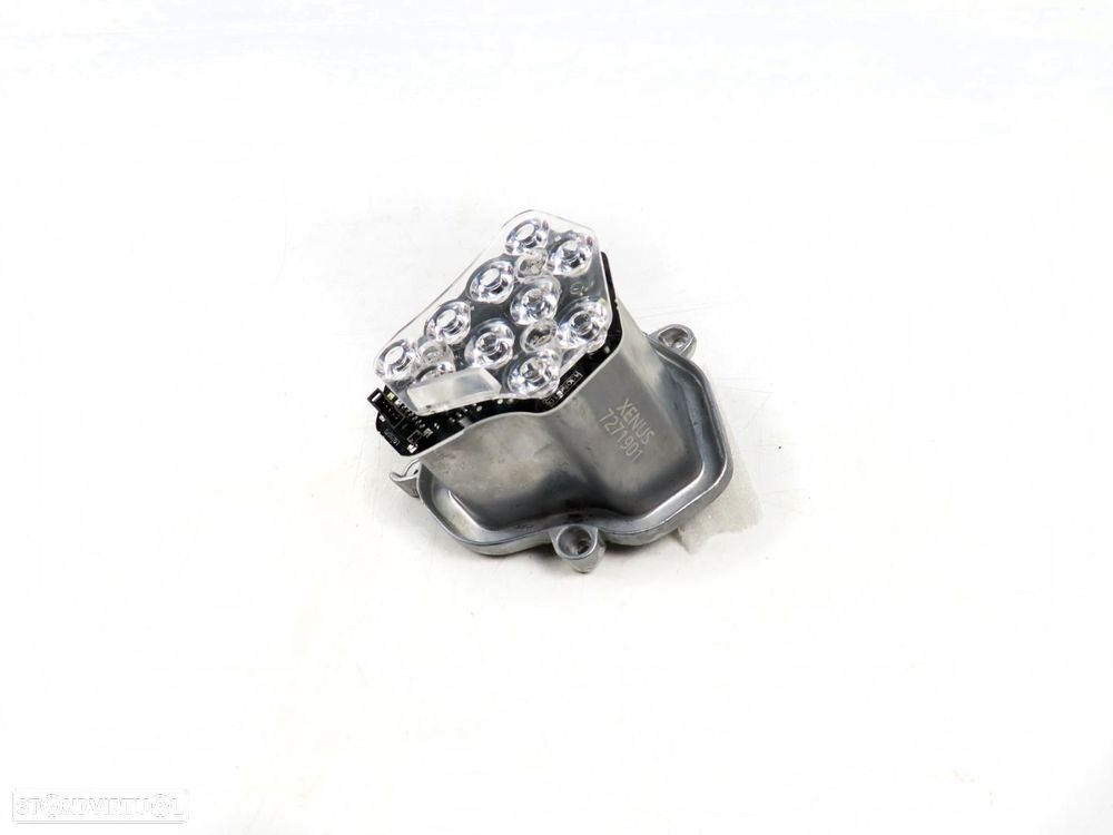 Pisca do Farol Xenon 1ª Fase Esquerdo Novo BMW 5 (F10)/BMW 5 Touring (F11) - 2