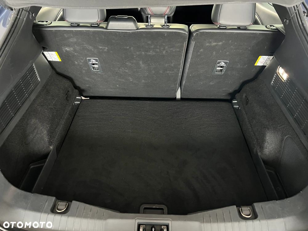 Ford Mustang Mach-E - 15