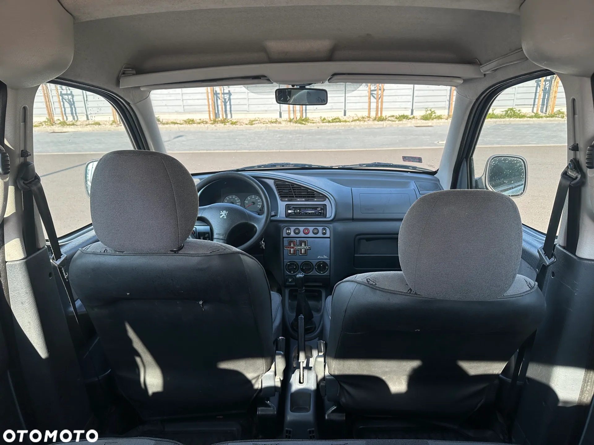 Peugeot Partner - 8