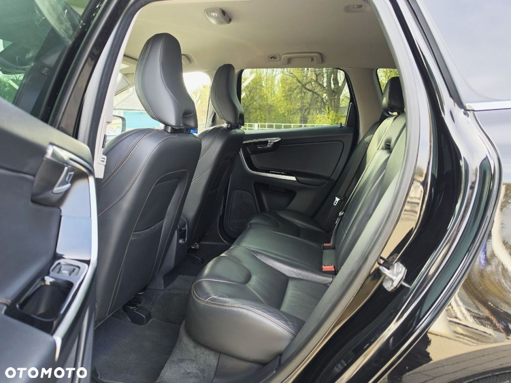 Volvo XC 60 - 33