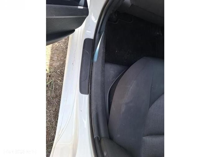 Toyota Camry - 37