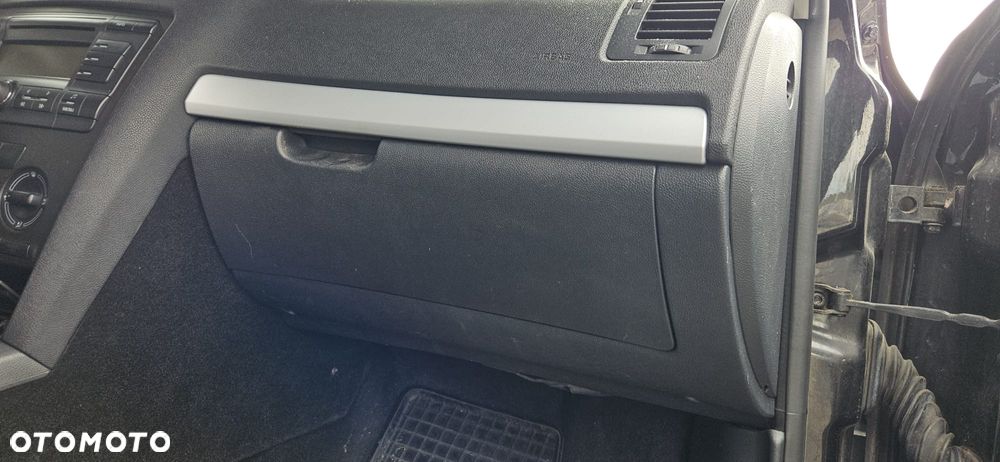 SKODA OCTAVIA II  04-08 1.9 TDI BXE - ZDERZAK PRZÓD PRZEDNI CZARNY - 22