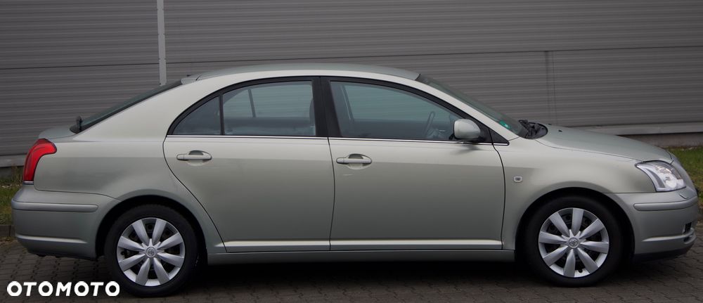 Toyota Avensis 2.0 VVT-i Team - 8