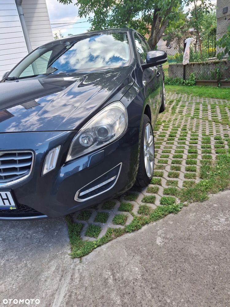 Volvo S60 D3 Momentum - 12