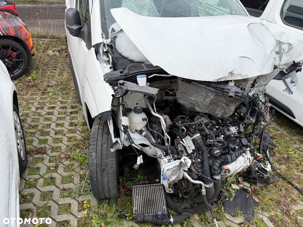 Toyota Proace City - 31