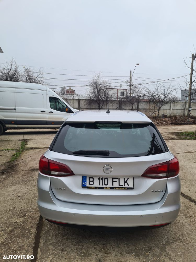 Opel Astra Sport Tourer Turbo 1.4 ECOTEC Dynamic - 32